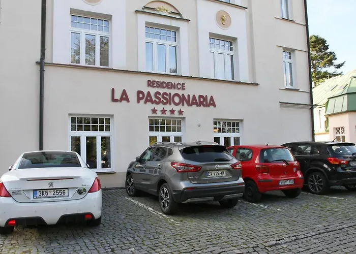 La Passionaria 3*